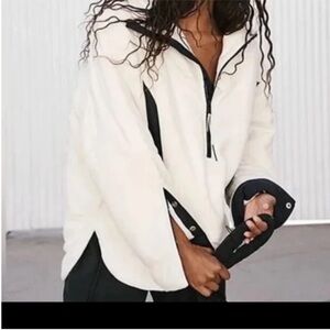 FP Movement Small Pullover Climber Fleece Jacket Oversized Ivory Black Combo